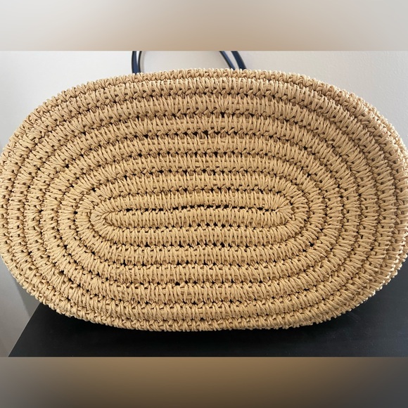 BRAND NEW - RALPH LAUREN LEATHER TRIM LARGE BRIE TOTE BAG STRAW AND BLUE LEATHER - Picture 6 of 7